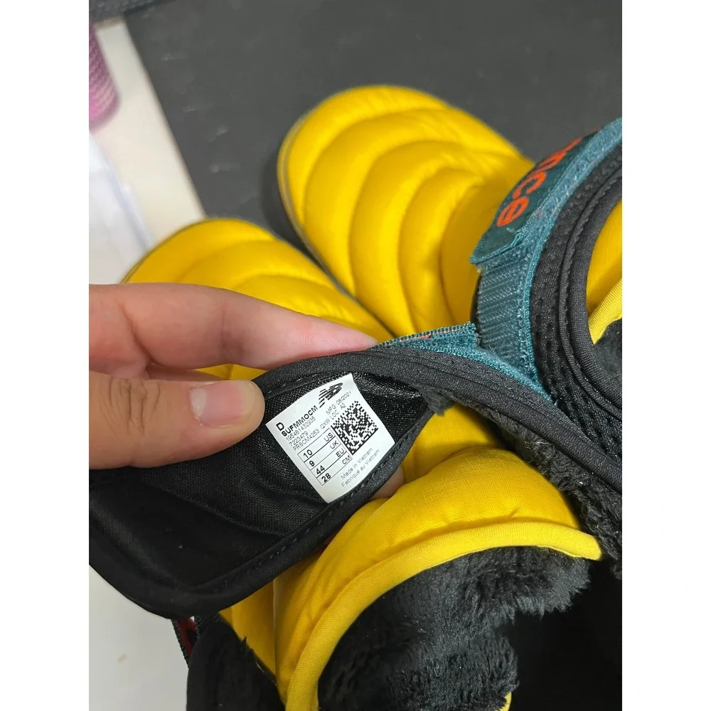 New Balance Caravan Moc Mid Men 10 Yellow Quilted Insulated Buckle SUFMMOCM